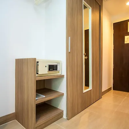Flipper House Hotel - Sha Extra Plus Pattaya Exterior photo